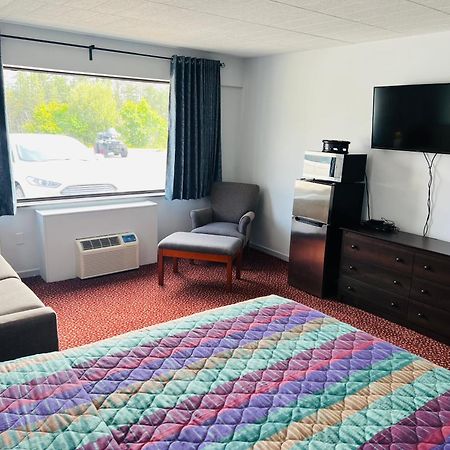 Lively Inn And Suites - Sudbury Naughton Eksteriør billede