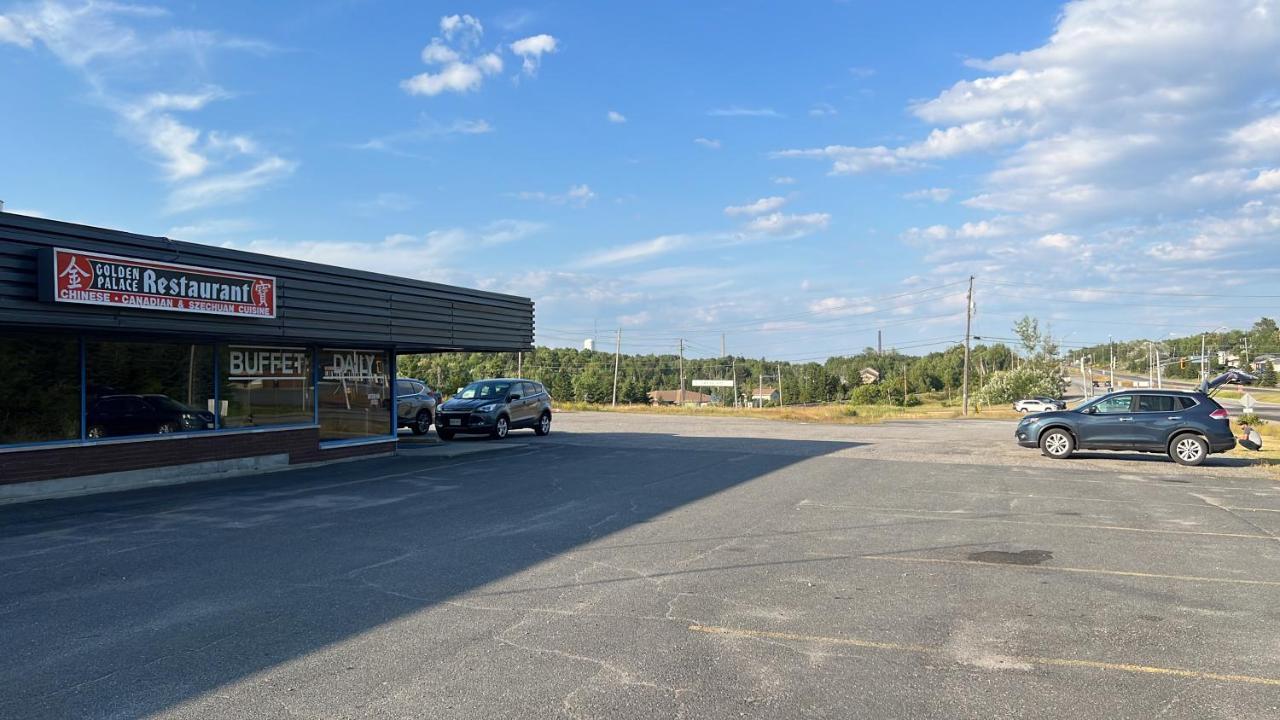 Lively Inn And Suites - Sudbury Naughton Eksteriør billede