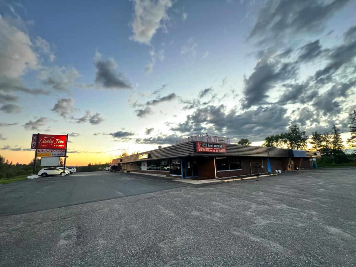Lively Inn And Suites - Sudbury Naughton Eksteriør billede
